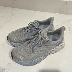 Hoka size 7